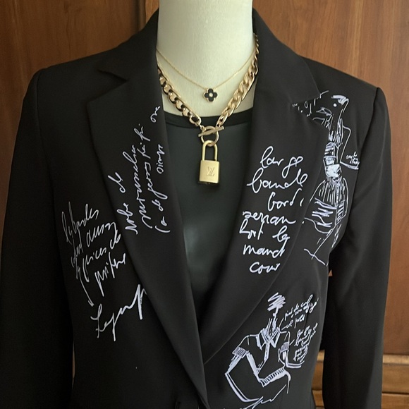 Louis Vuitton Lock - Authentic #303 (no key) includes 2 Necklaces - Picture 3 of 15